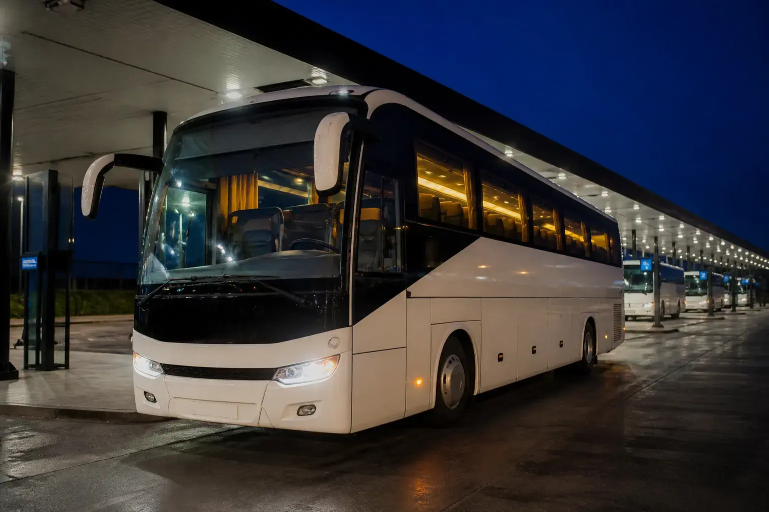 european coach terminal night fleet